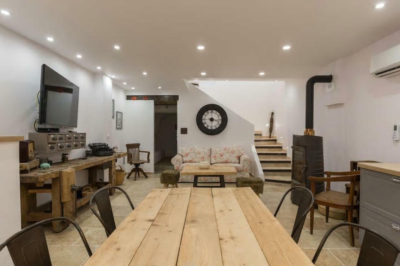 Petite Maison Du Ventoux * Mormoiron
